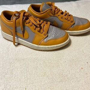 Jordan 1 low chutney